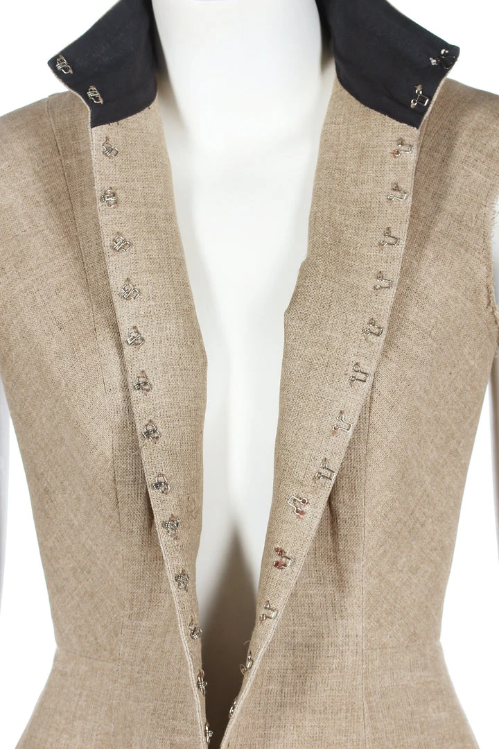 Annie's Archive 1997-1998 Fall Winter Martin Margiela 'Semi Couture' Linen Bodice. Rent: £1,300/Day 10 Annie's Archive 1997-1998 Fall Winter Martin Margiela 'Semi Couture' Linen Bodice. Rent: £1,300/Day