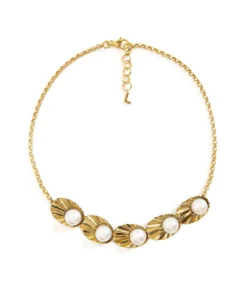 Liase Crown Shell Necklace With Natural Pearls