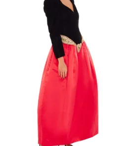 Annie's Archive Vintage Oscar De La Renta Gown. Rent: £145/Day